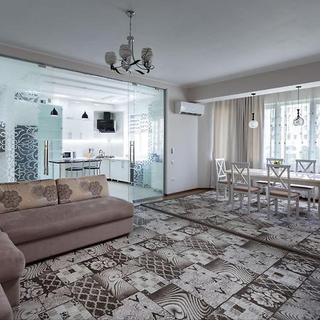 טשקנט Oloy Apartment מראה חיצוני תמונה